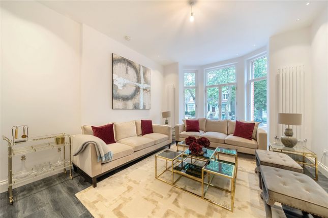 Flat for sale in Fitzjohns Avenue, Hampstead, London NW3