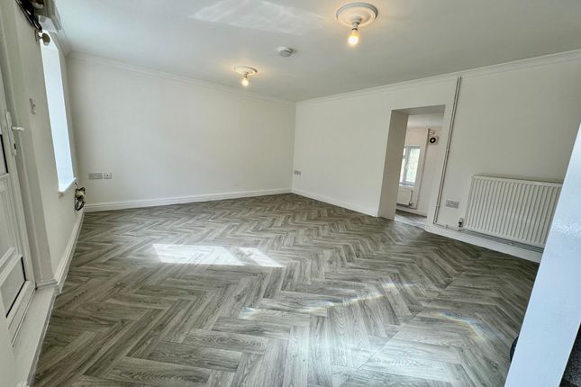 105 Beaufort Road, Tredegar photo 3