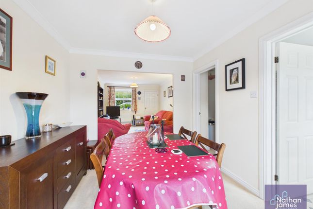 45, Kensington Park, Magor photo 4