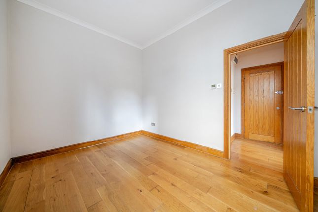 Flat 1, Shaftsbury House 16A,, Perry Hill, London photo 2