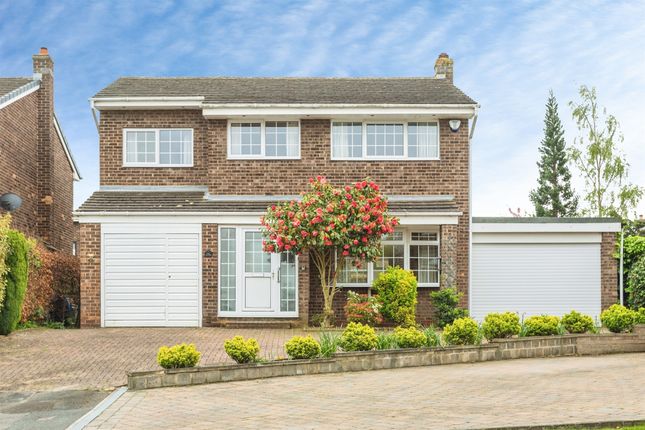 5-bed house on 10, Stopford Garth, WAKEFIELD, £425,000