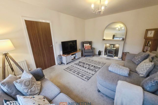 12 Farthing Way, Mansfield photo 2