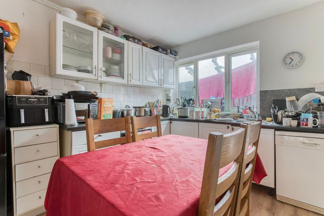 17 Kent Square, Great Yarmouth photo 3