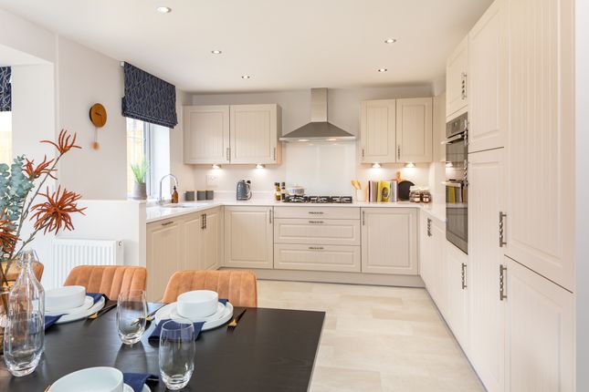 Holden Kitchen At Donnington Heights