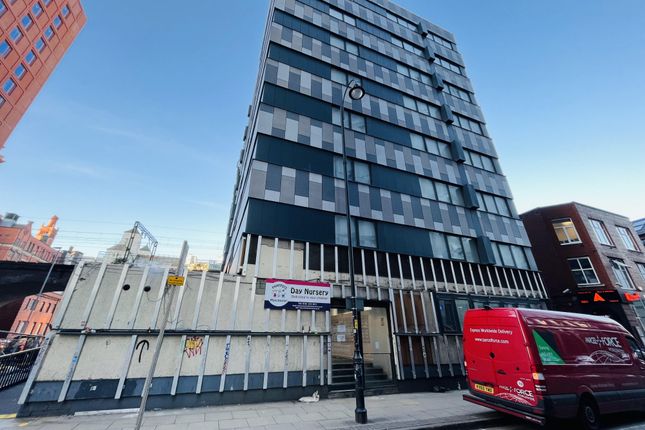 Thumbnail Room to rent in Bracken House, 44-58 Charles Street, Manchester, Lancashire