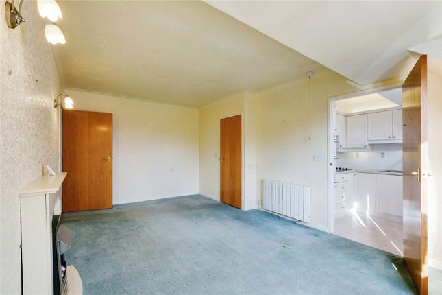 17, Hillyard Court, Wareham photo 4