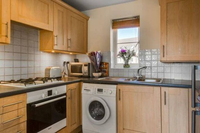 34,Flat 5, Lynbrook Grove, London photo 3