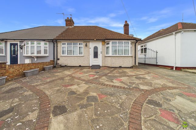14, Abbotts Walk, Bexleyheath photo 3