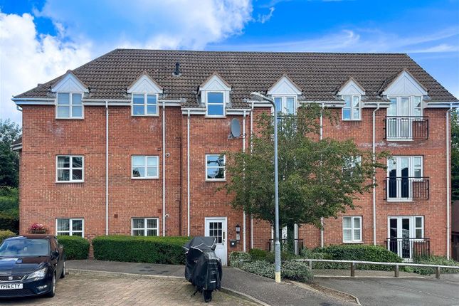 Flat for sale in Hanbury Close, Middlemore, Daventry