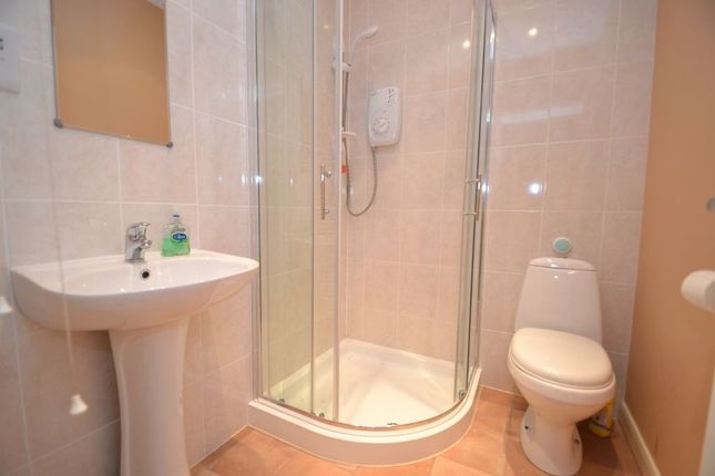 11A, Hay Croft, Thackley photo 5
