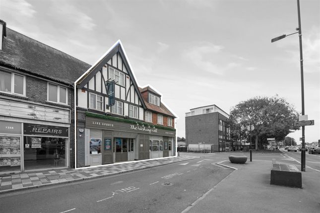 1250, Uxbridge Road, Hayes photo 2