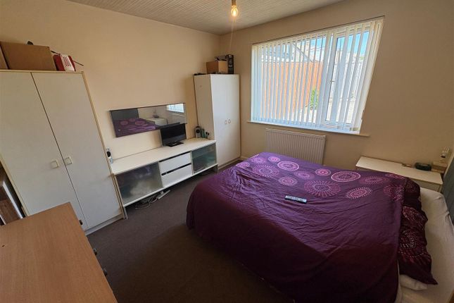 50, Greenville Drive, Bradford photo 5