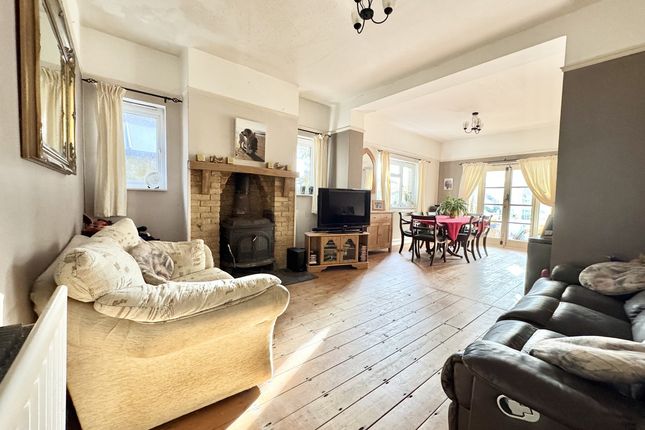 36, Grove Road, Sandown photo 3