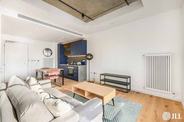 Flat 904, Douglass Tower, 9, Goodluck Hope Walk, London photo 4