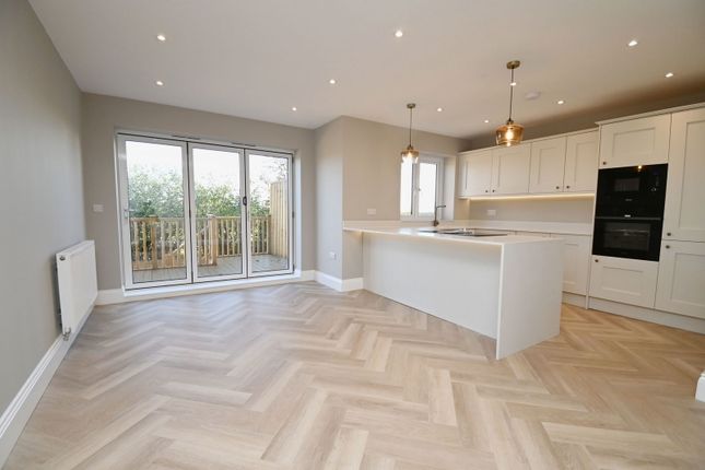 34a, Edderthorpe Lane, Barnsley photo 2
