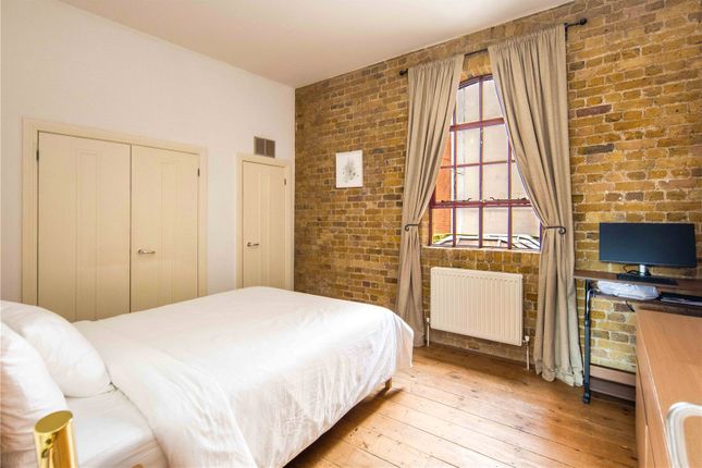 Flat 3, 18, North Tenter Street, London photo 4