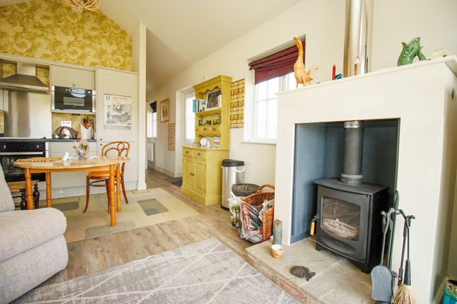 6, Turtle Close, The Bay, Filey photo 4