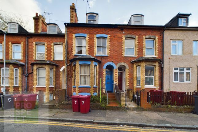 Thumbnail Terraced house for sale in Baker Street, Reading, Berkshire