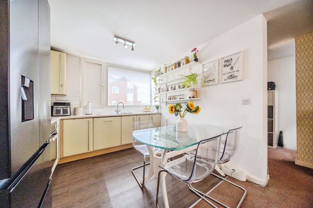 42, Milland Way, Milton Keynes photo 4