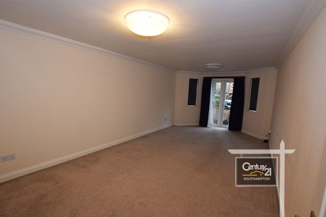 Flat for sale in |Ref: L799297|, Locksley Court, Archers Road, Southampton