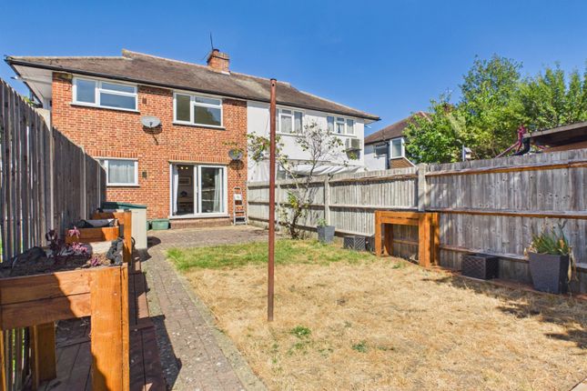 63, Runnymede, London photo 4