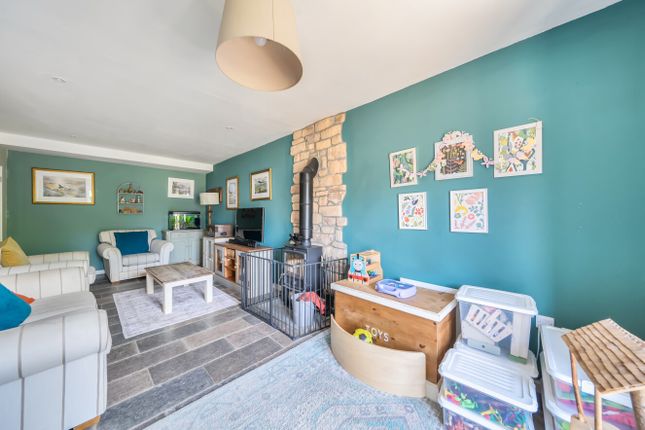 12, Fordhay Terrace, Yeovil photo 2
