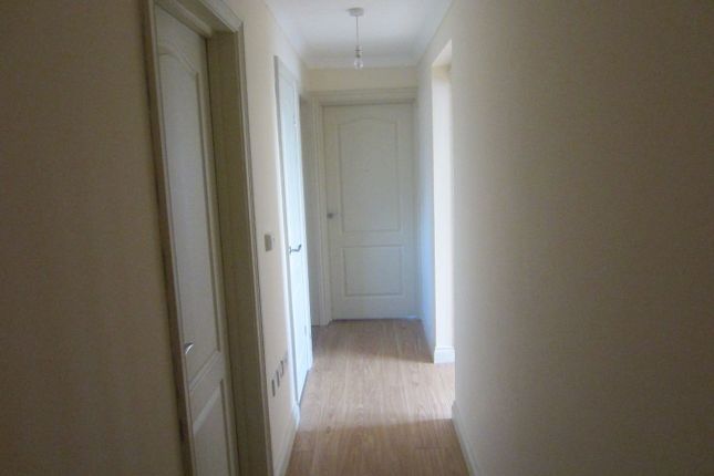 11 Megan Court, Cowbridge Road West, Cardiff photo 4
