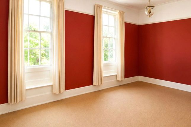 Flat 5 Ivy House, 92, French Street, Surrey photo 2