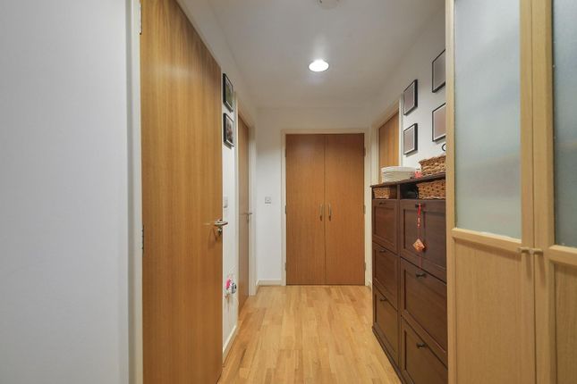 Flat 207, Empire Way photo 2