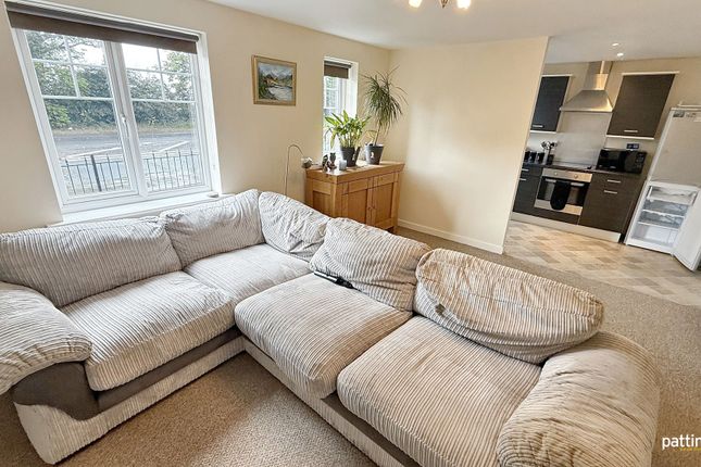 19, Acklington Court, Ashington photo 2