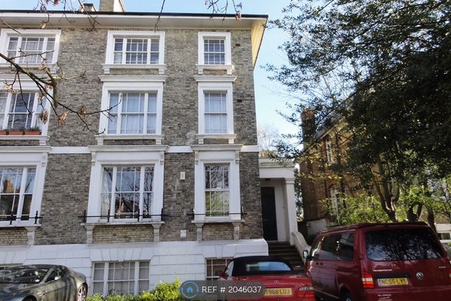Flat to rent in Shooters Hill Road, London