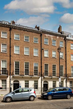 Office to let in York Street, London