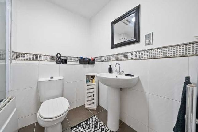 5 Dunskaith Street, Glasgow photo 4