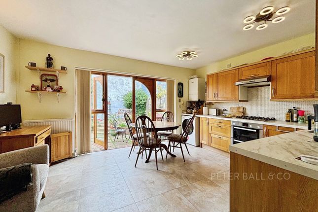 50, Fairview Close, Gloucestershire photo 3