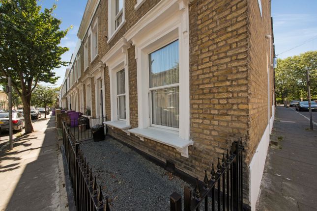 Terraced house to rent in Kenilworth Road, Bow, London