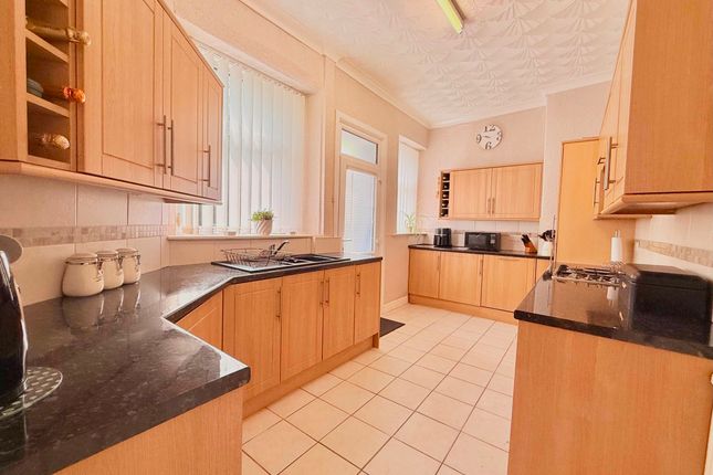 115 King Edward Street, Bridgend photo 4