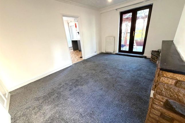 67, Parkfield Crescent, Wolverhampton photo 4