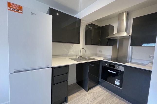 Kitchen &amp; Living 2.Jpg