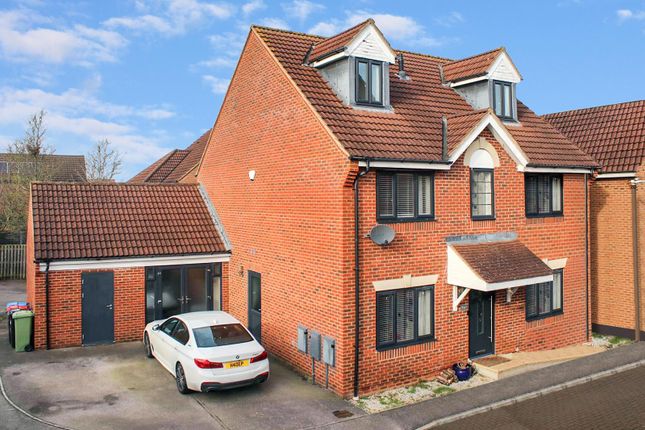 Thumbnail Detached house for sale in Brantwood Close, Westcroft, Milton Keynes