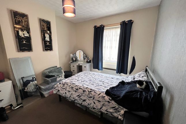 Flat for sale in Princes Street, Kettering