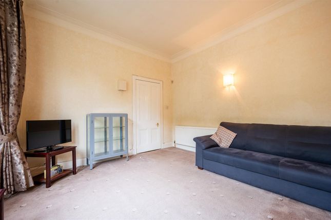 239, Shields Road, Motherwell photo 3