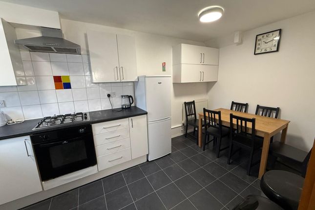 15, Russell Road, Nottingham photo 3