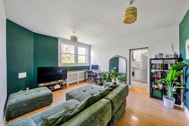 Flat 6, Wyards, 8, Kidbrooke Park Road, London photo 2