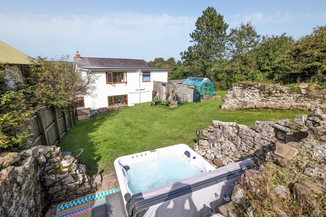 Detached house for sale in Pontantwn, Kidwelly, Carmarthenshire.