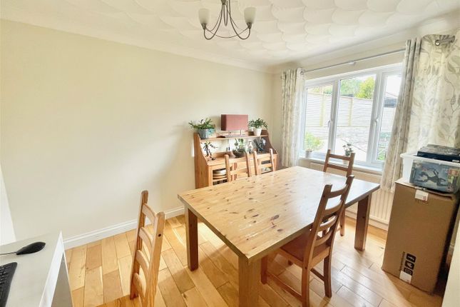 16, Greenwood Park Close, Plymouth photo 5