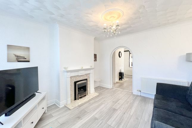 34, Crofton Avenue, Bispham photo 2