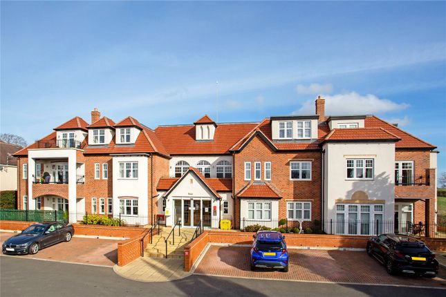 Thumbnail Flat for sale in Orchard Gate, Banbury Road, Stratford-Upon-Avon