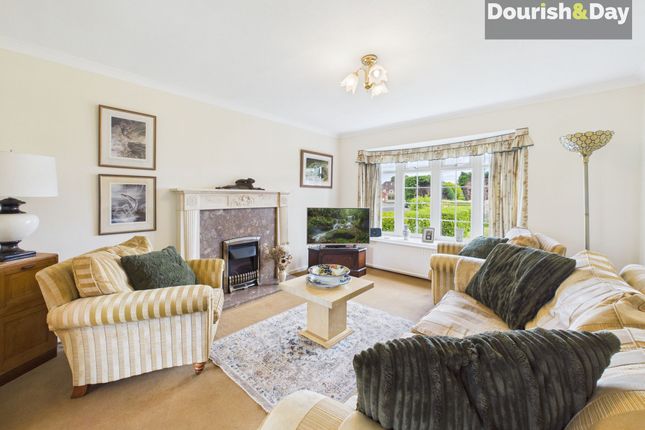 4 Creswell Farm Drive, Stafford photo 4