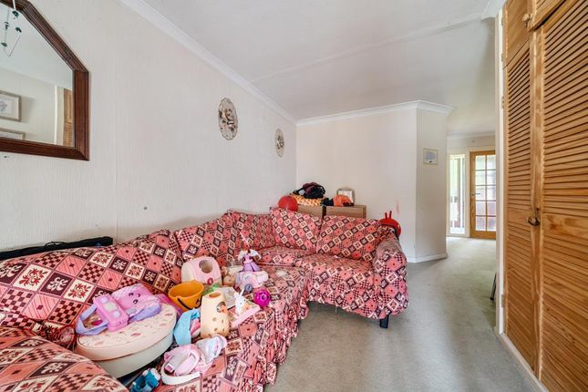 29 FRANCIS CHICHESTER CLOSE, Francis Chichester Close, Ascot photo 2