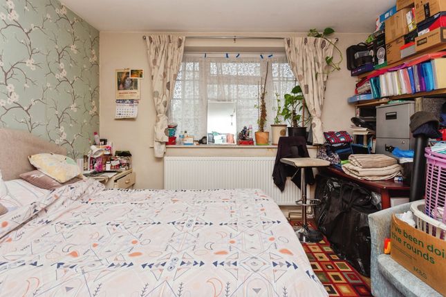 Flat 3, Warwick Court, Princes Drive, Harrow photo 2